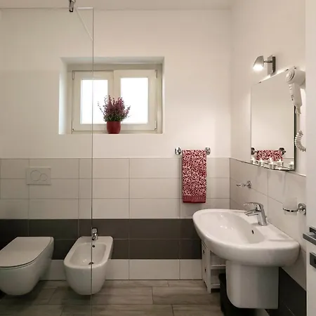 La Collinetta View Vercana