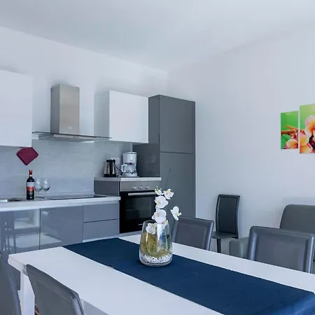 La Collinetta View Apartament *